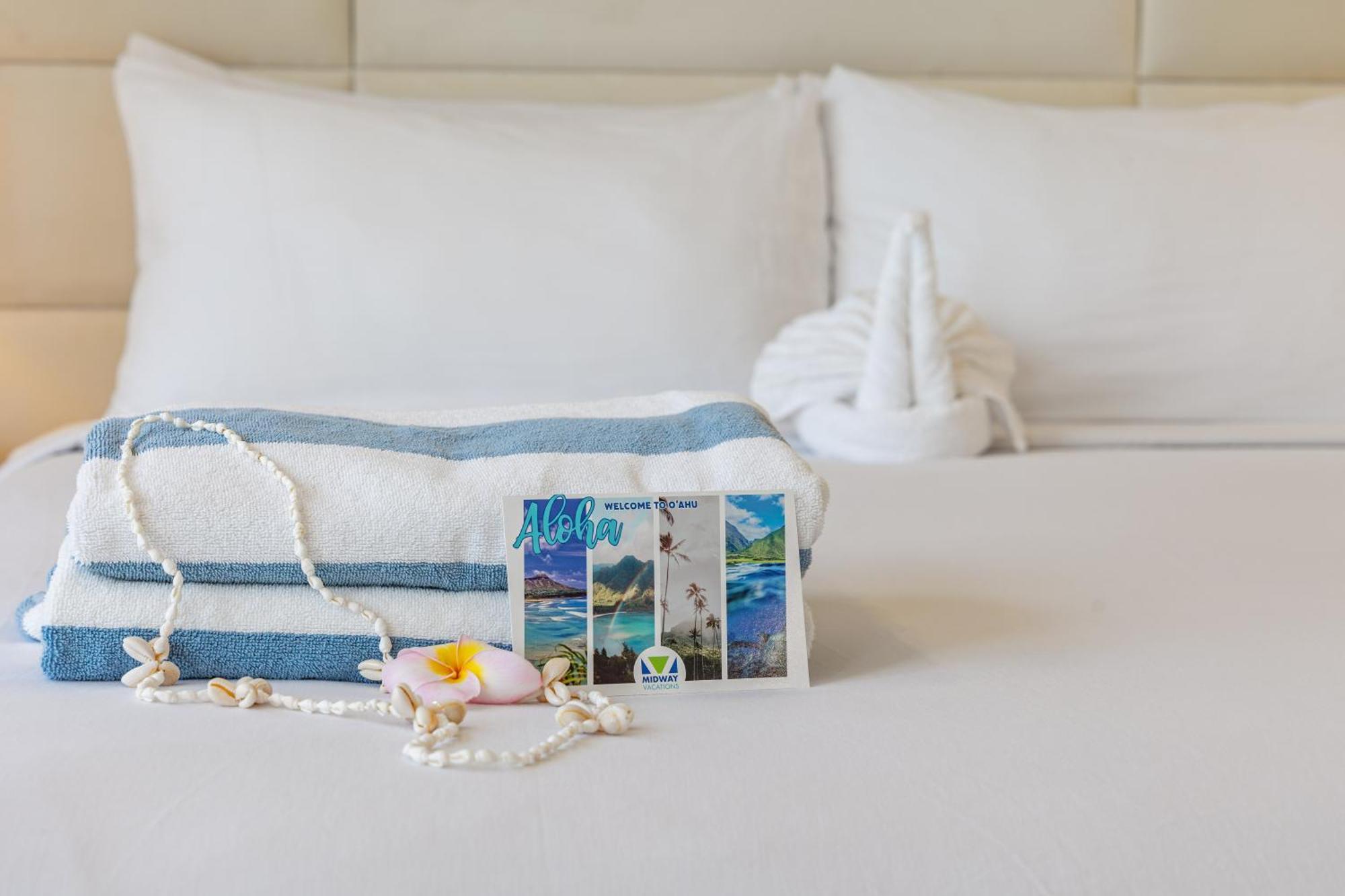 Steps To Waikiki Beach! Newly Renovated With 75" Tv Honolulu Bagian luar foto